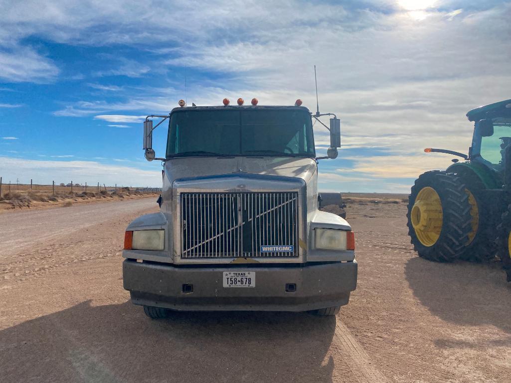 1995 Volvo GM Truck Tractor (Located in Dalhart Tx )