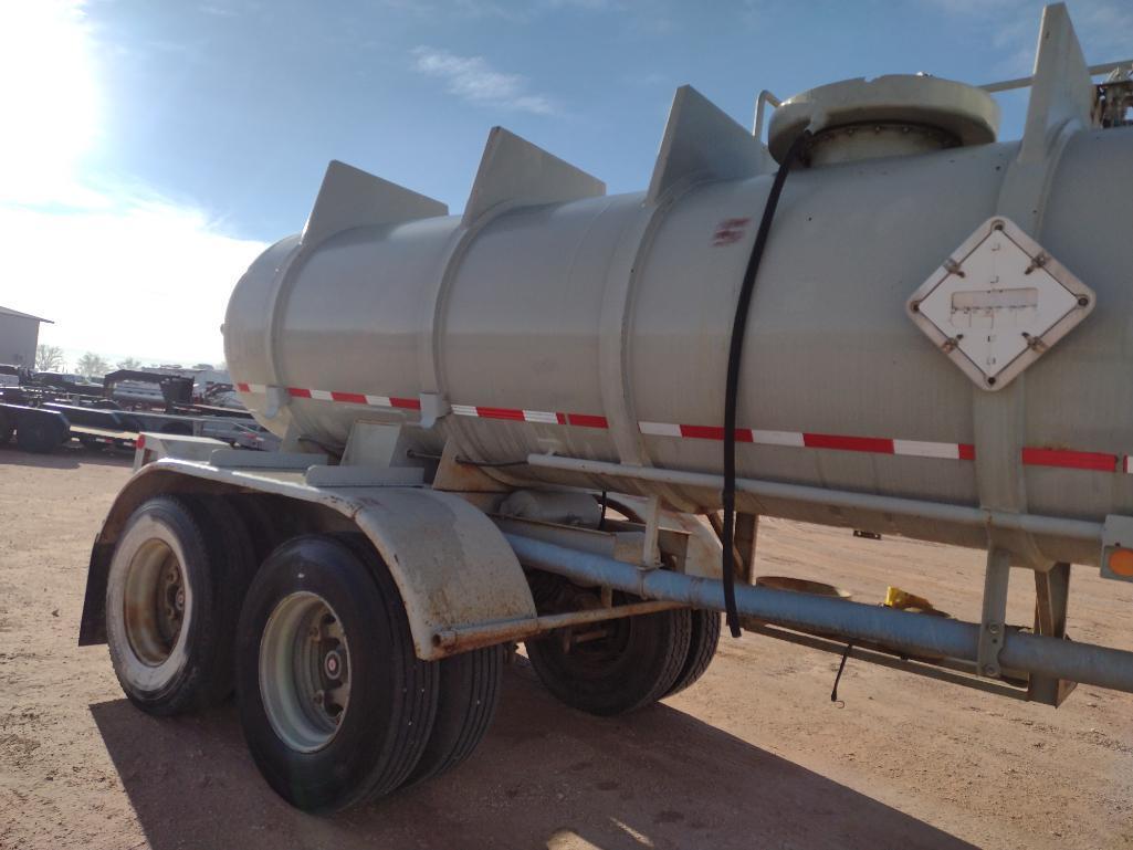 1982 Trailmaster Acid Tank Trailer