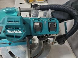 Makita XSL06 Sliding Compound Miter Saw