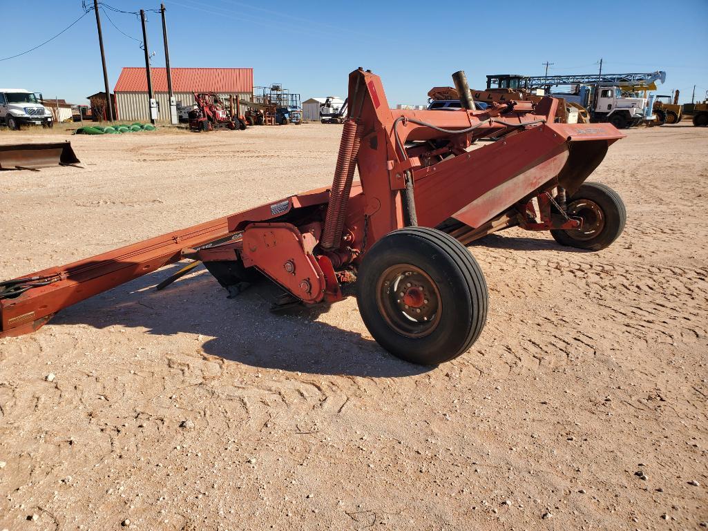 Case International 8312 Windrower