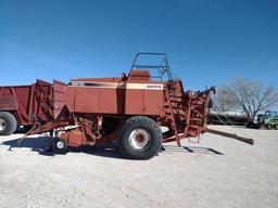 Hesston 4910 Square Baler