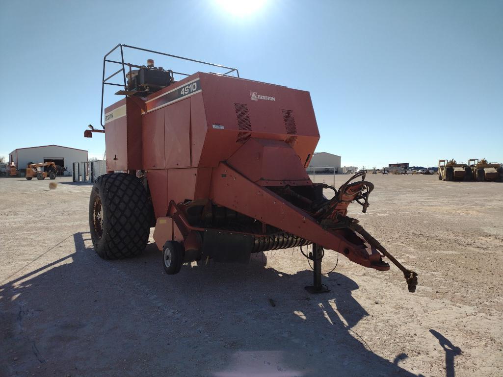 Hesston 4910 Square Baler