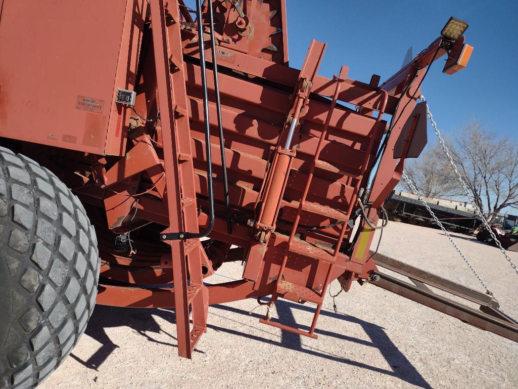 Hesston 4910 Square Baler