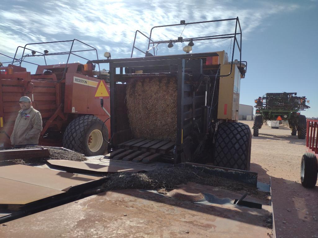 Cat challenger LB44 Baler