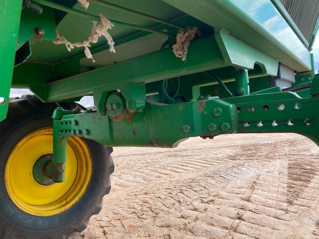 John Deere 7460 Cotton Stripper