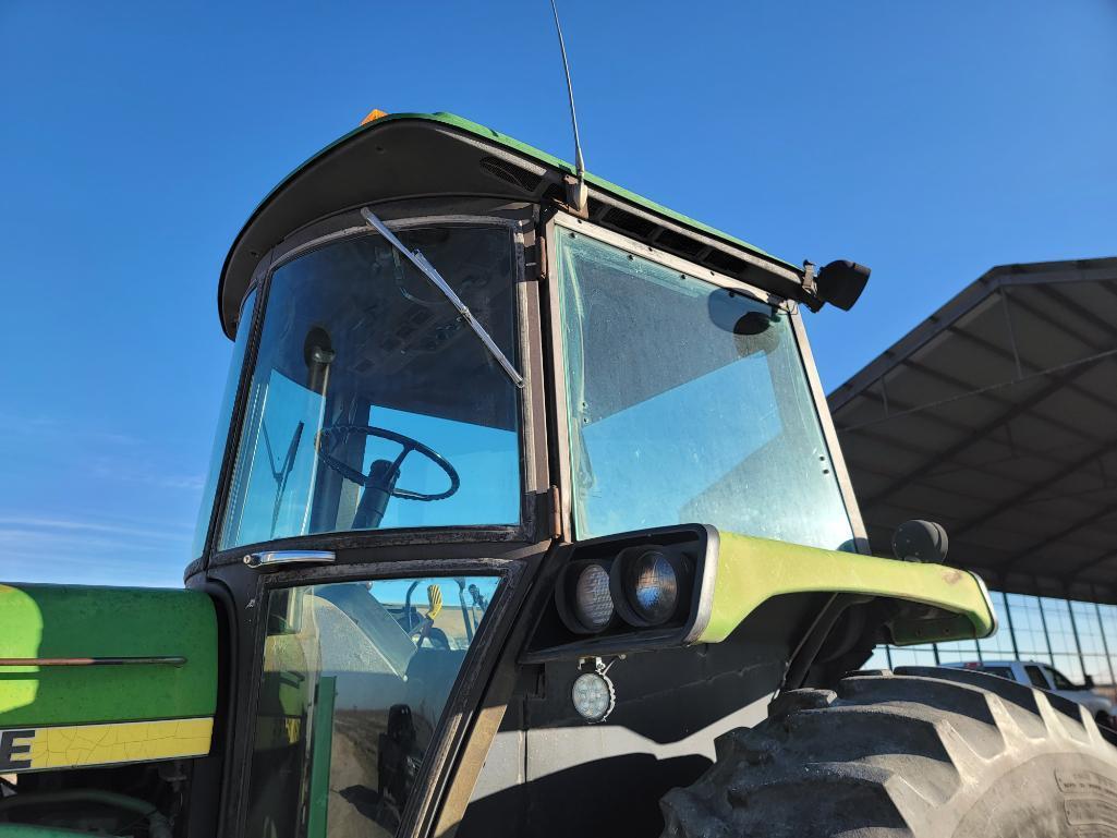 JOHN DEERE 4650 TRACTOR WITH FRONT LOADER ( OFFSITE LOCATED IN LOVINGTON NM )