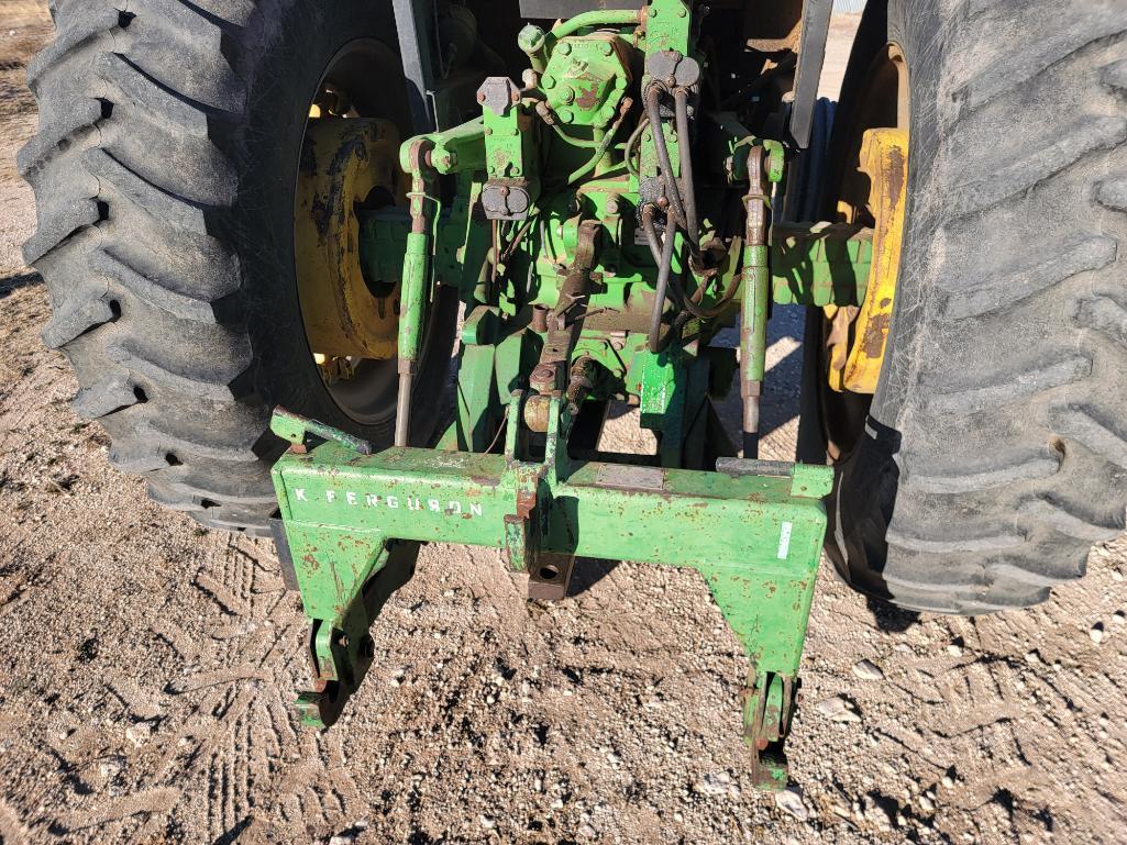 JOHN DEERE 4650 TRACTOR WITH FRONT LOADER ( OFFSITE LOCATED IN LOVINGTON NM )