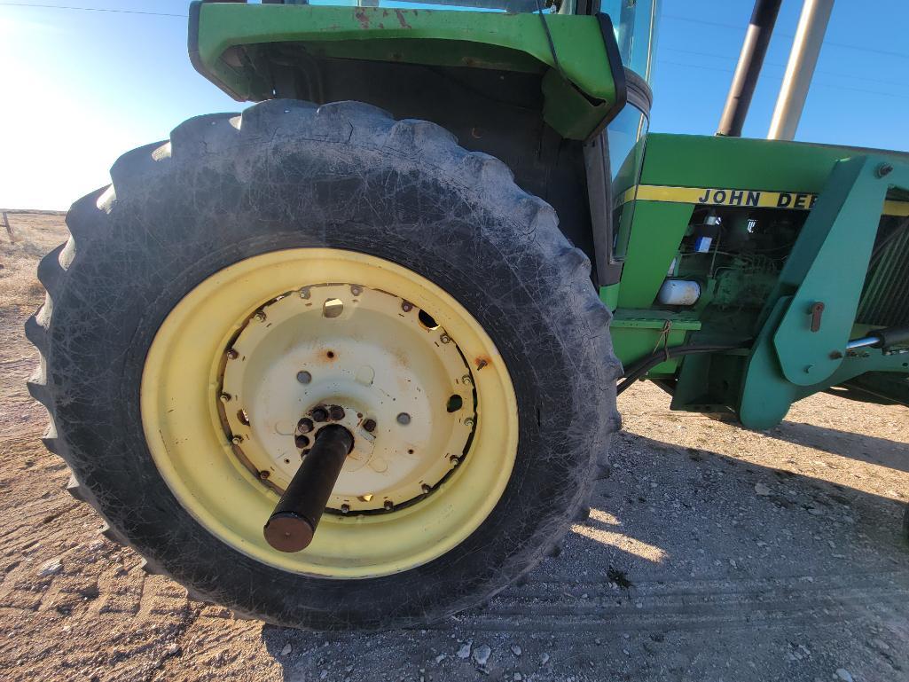 JOHN DEERE 4650 TRACTOR WITH FRONT LOADER ( OFFSITE LOCATED IN LOVINGTON NM )