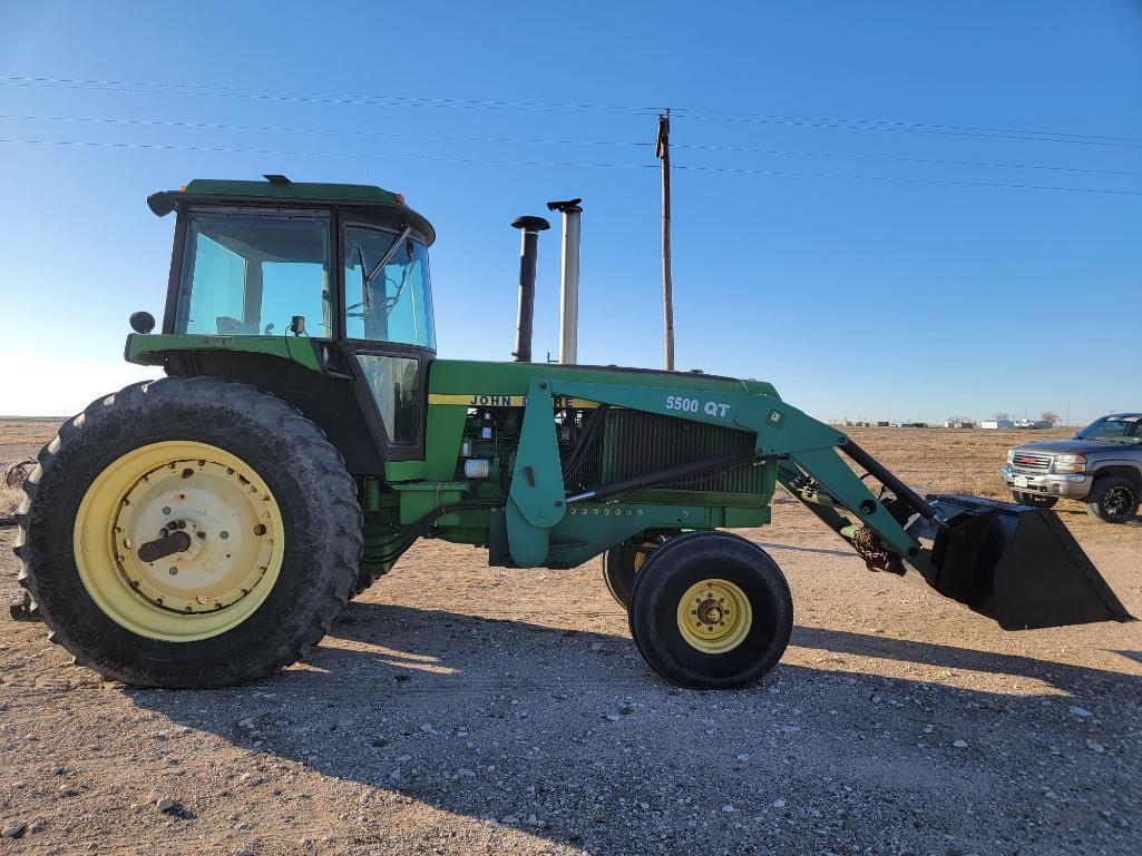 JOHN DEERE 4650 TRACTOR WITH FRONT LOADER ( OFFSITE LOCATED IN LOVINGTON NM )