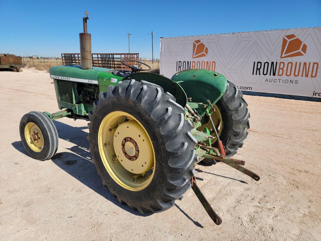 1970 John Deere 820 Tractor