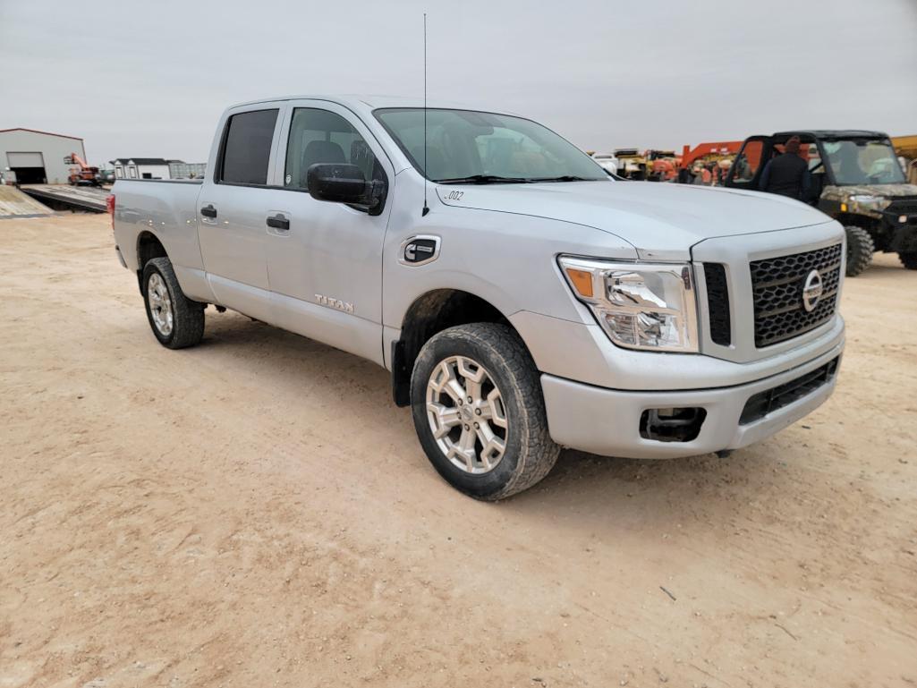 2017 Nissan Titan Pickup Truck