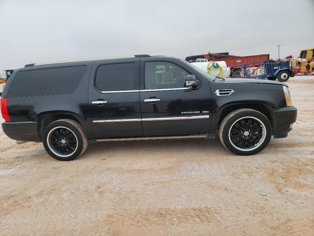 2012 Cadillac Escalade ESV Multipurpose Vehicle