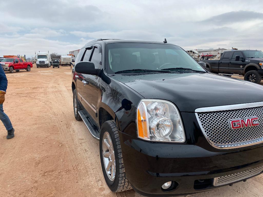 2012 GMC Yukon Denali Multipurpose Vehicle