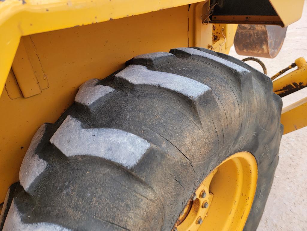 1977 John Deere 310A Backhoe