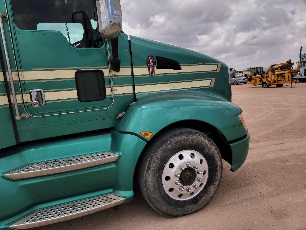 2009 Kenworth T600 Truck Tractor