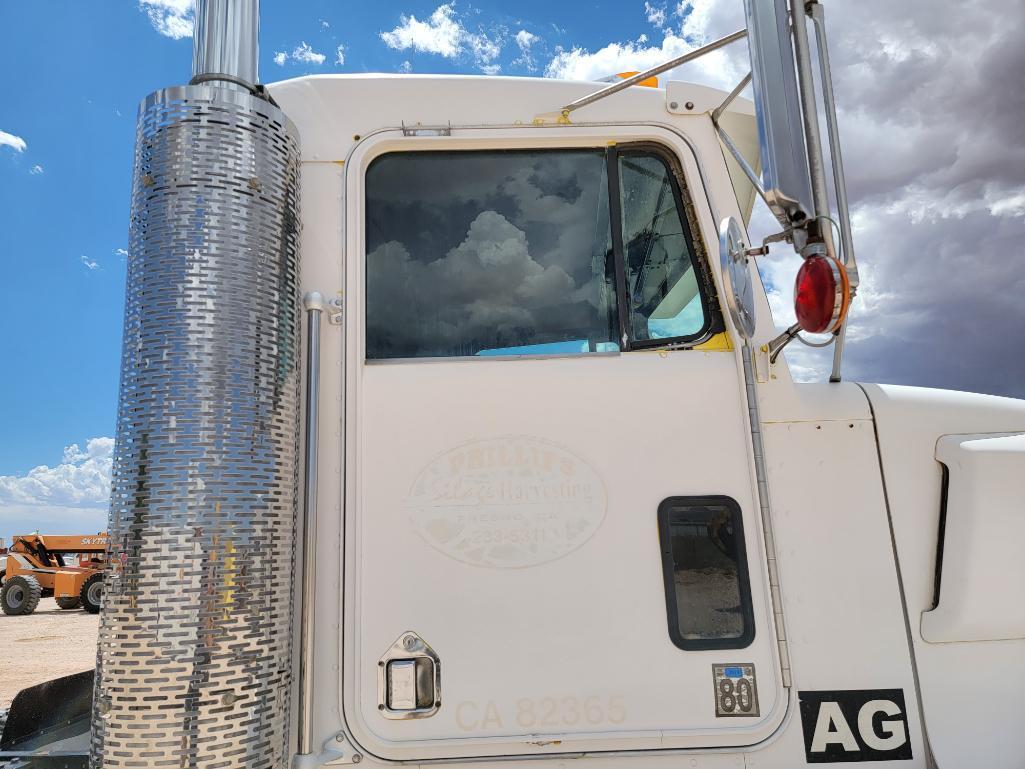 1996 Kenworth T400 Truck Tractor