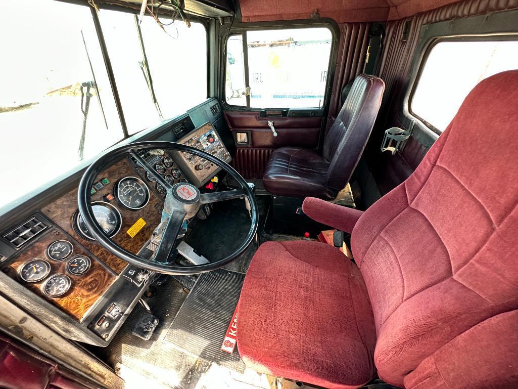 1995 Kenworth T400 Truck Tractor