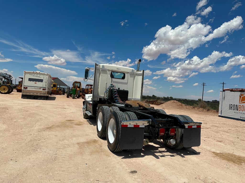 1995 Kenworth T400 Truck Tractor