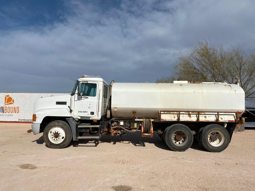 2003 Mack CH613 Water Truck