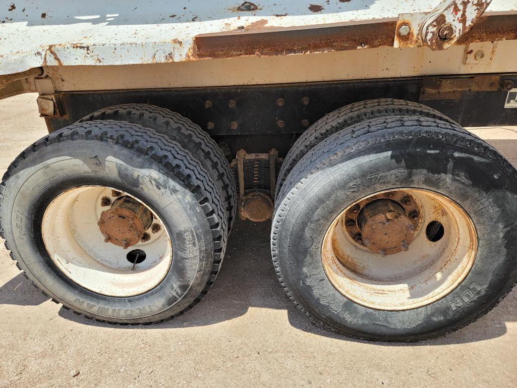 2001 Mack RD688S Dump Truck