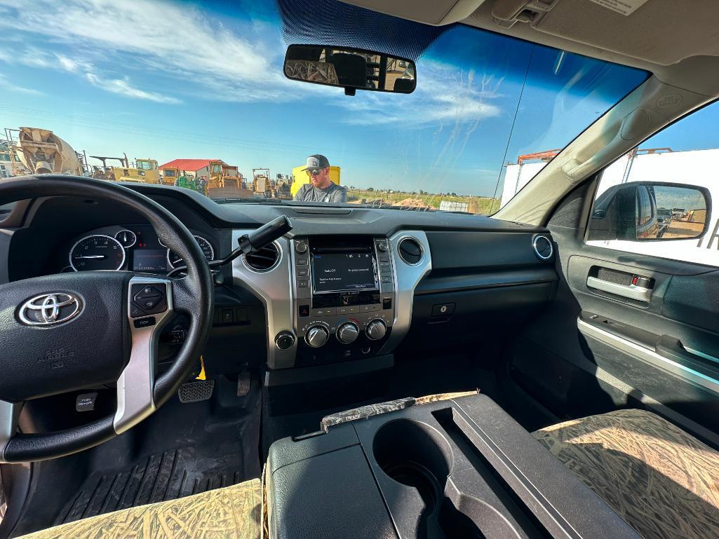 2015 Toyota Tundra Flatbed Pickup Truck