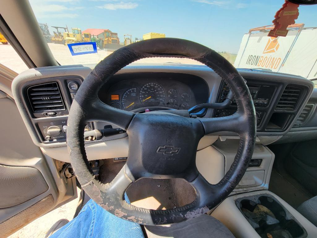 2000 Chevrolet Suburban Passenger Vehicle