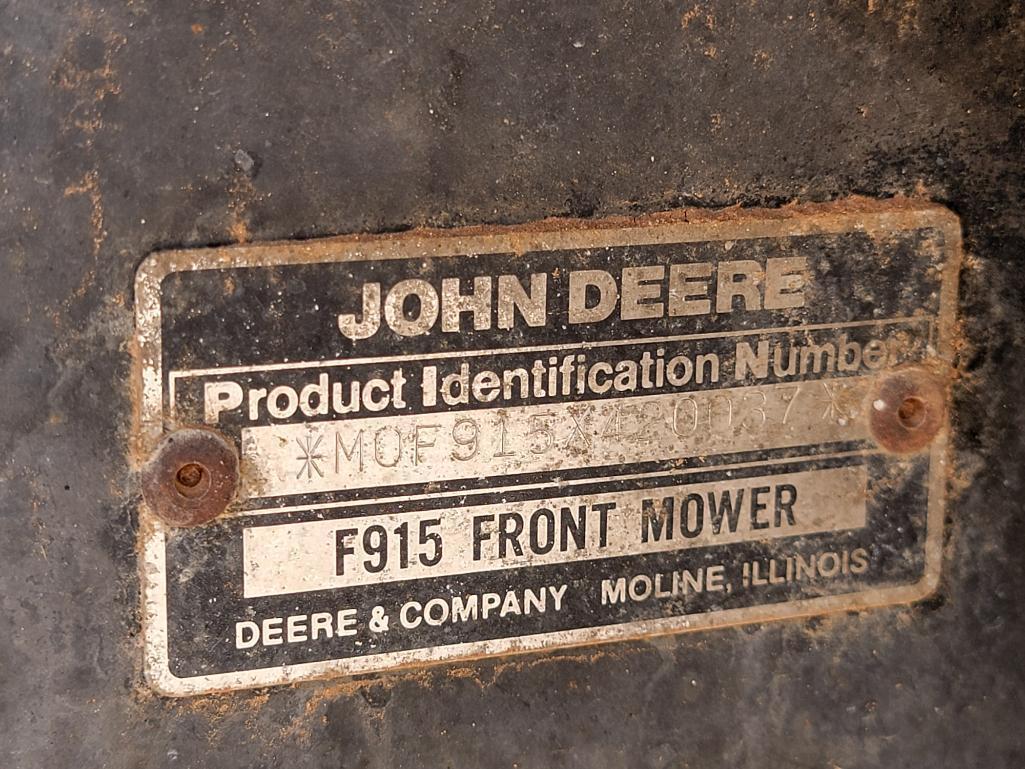 John Deere F915 Mower
