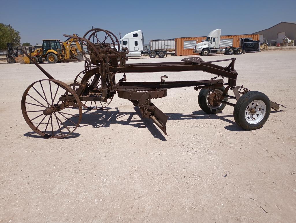 Antique Royal Grader No3