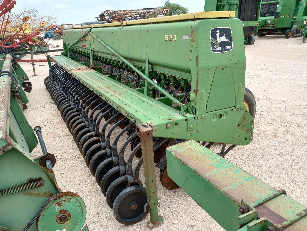 John Deere 520 Seed Drill