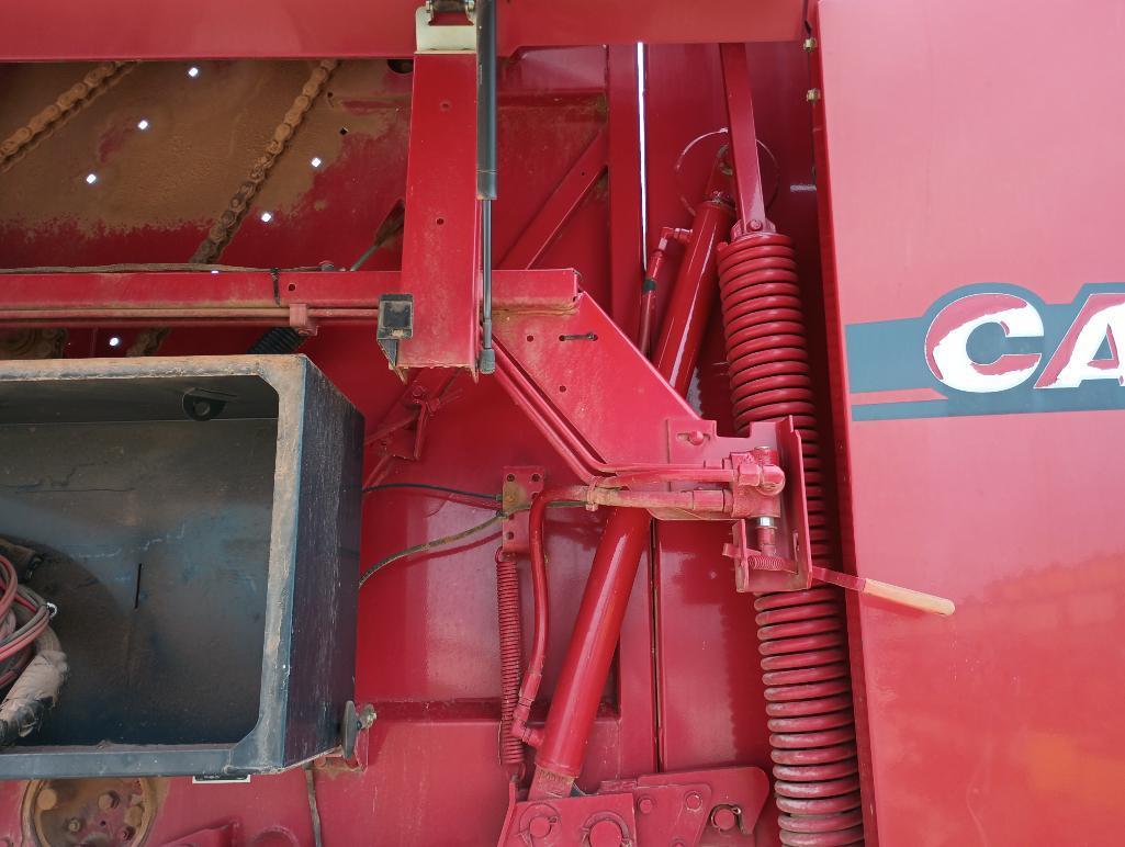 Case RB 464 Round Bale Baler