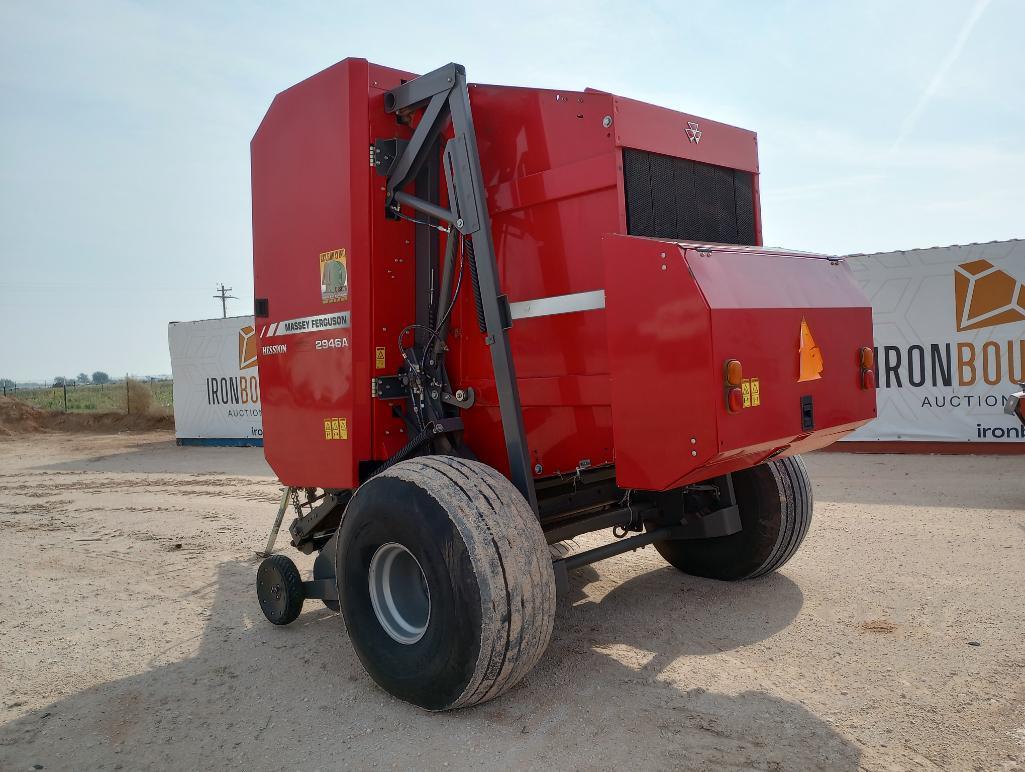 Massey Ferguson 2946A Round Bale Baler