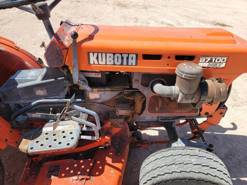 Kubota B7100 Mower