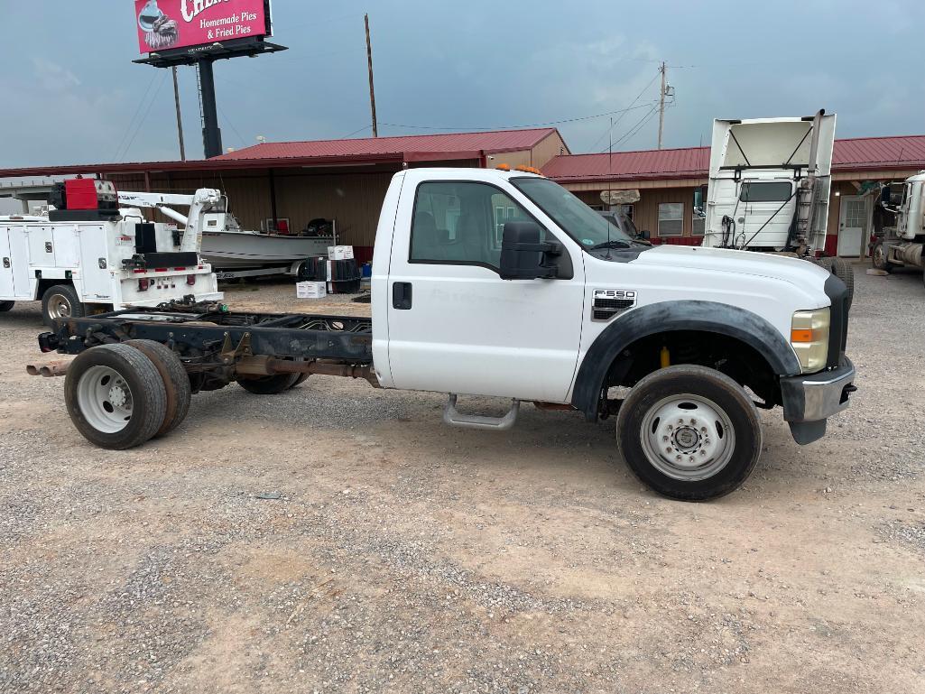 2009 Ford F550 Cab + Chassis Truck