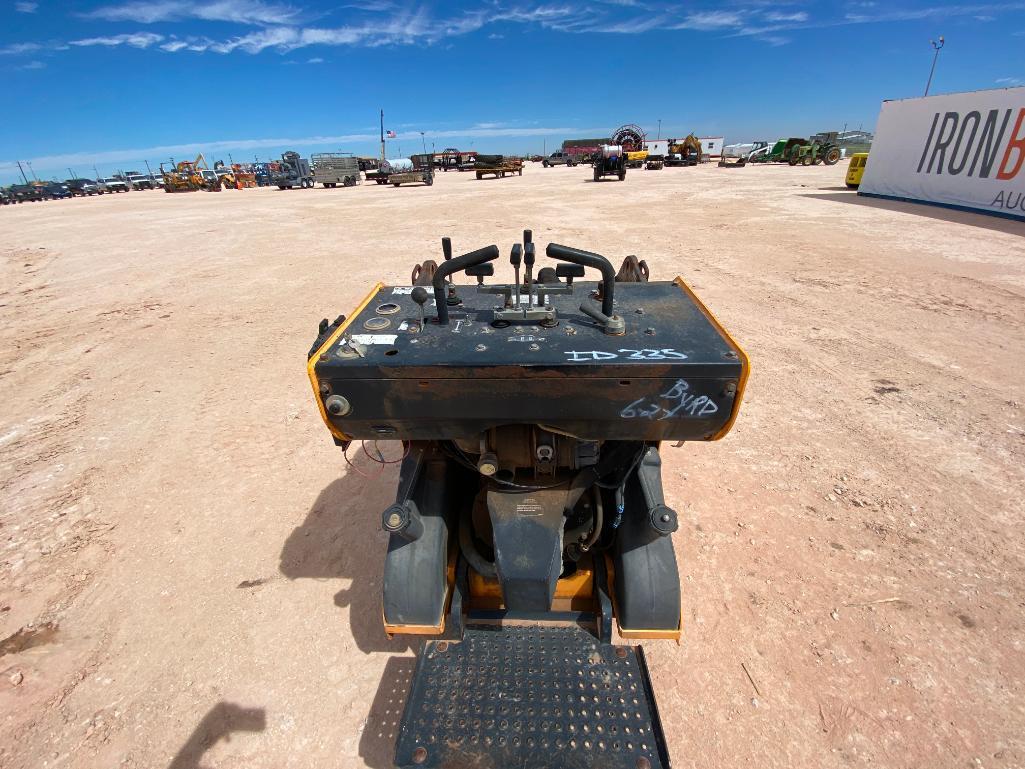 Boxer 5905 Stand On Skid Steer Loader