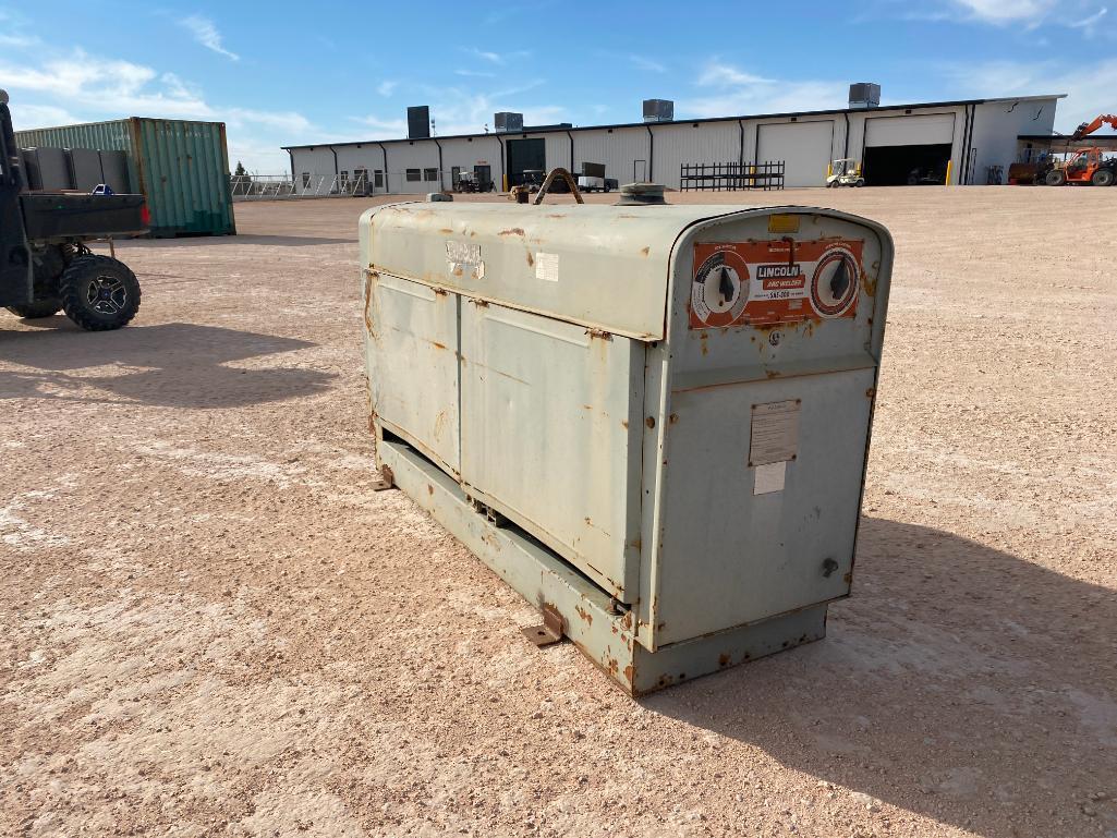 Lincoln SAE-300 Welder