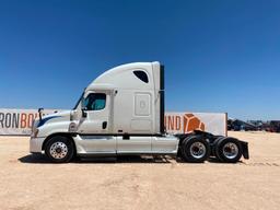 2010 Freightliner Cascadia Truck Tractor