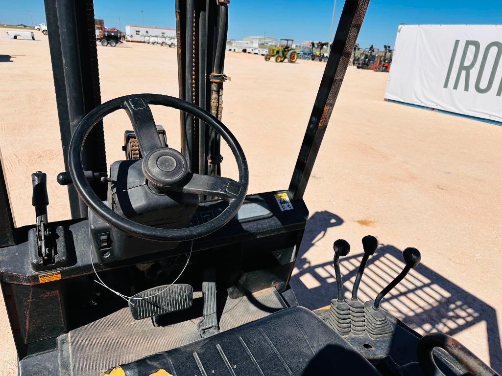 Yale GLP030B Forklift