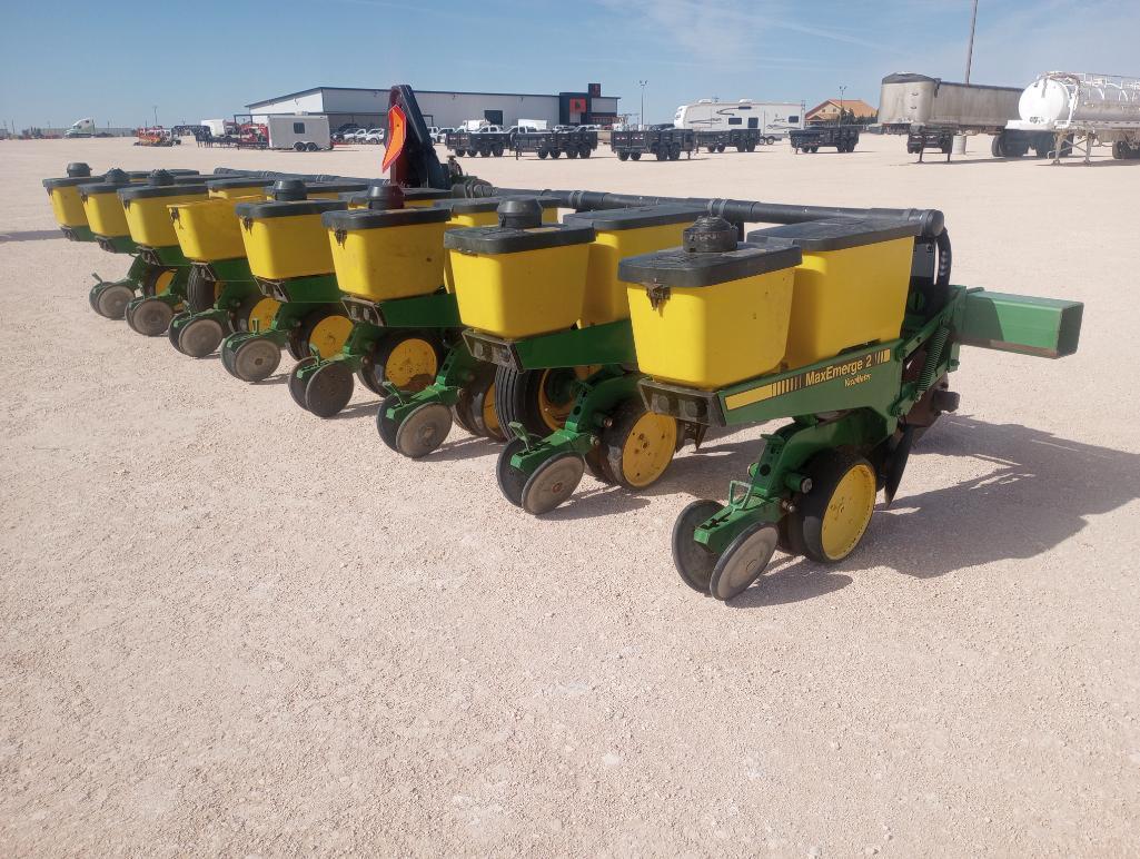 John Deere 7300 Planter