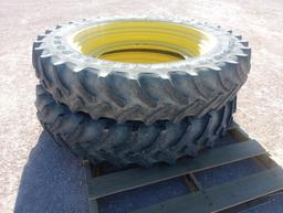 (2) John Deere Wheels w/Tires 320/90R42