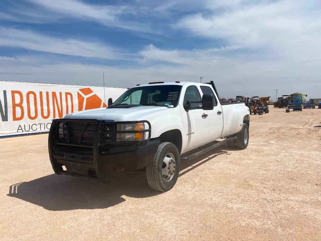 2013 GMC 3500 HD Dually Pickup