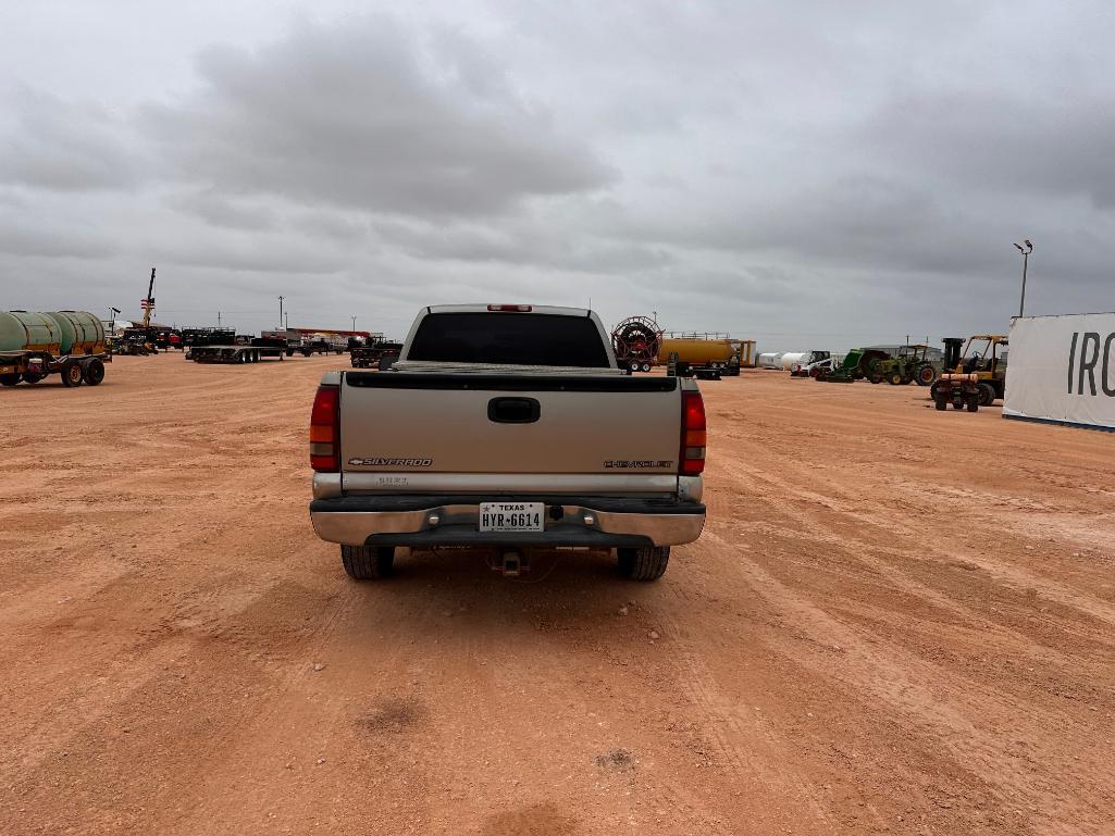 2000 Chevrolet Silverado Pickup Truck