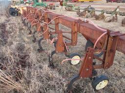 IH 146 Crop Maker Plow