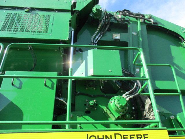 JD 7760 Cotton Picker (2014 model)