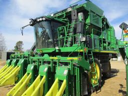 JD 7760 Cotton Picker (2014 model)