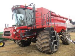 CIH 8010 Axial Flow Combine