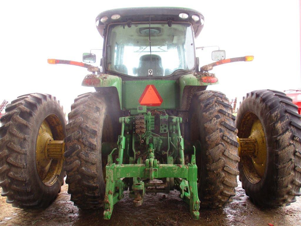 JD 8285R Tractor