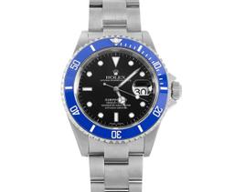 Rolex Mens Stainless Steel Submariner Wristwatch With Rolex Box