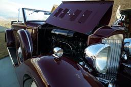 1933 Packard Super Eight Roadster