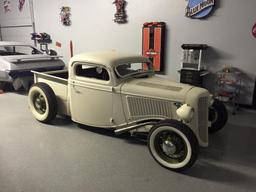 1936 Ford Custom Pickup Truck