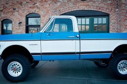 1972 Chevy K20 Custom 4X4 truck.